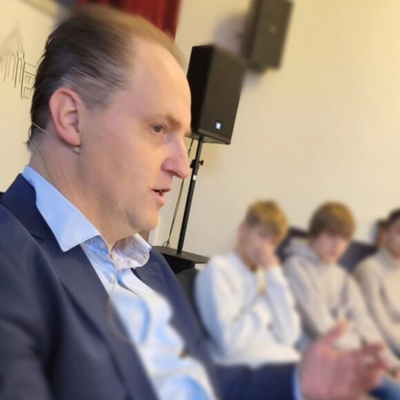 589512192_1360307979442008_8274769548035663332_n